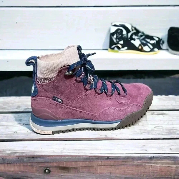 The North Face NEW Women's Back-To-Berkeley III Sport Waterproof Boots Size 7 - Picture 9 of 13